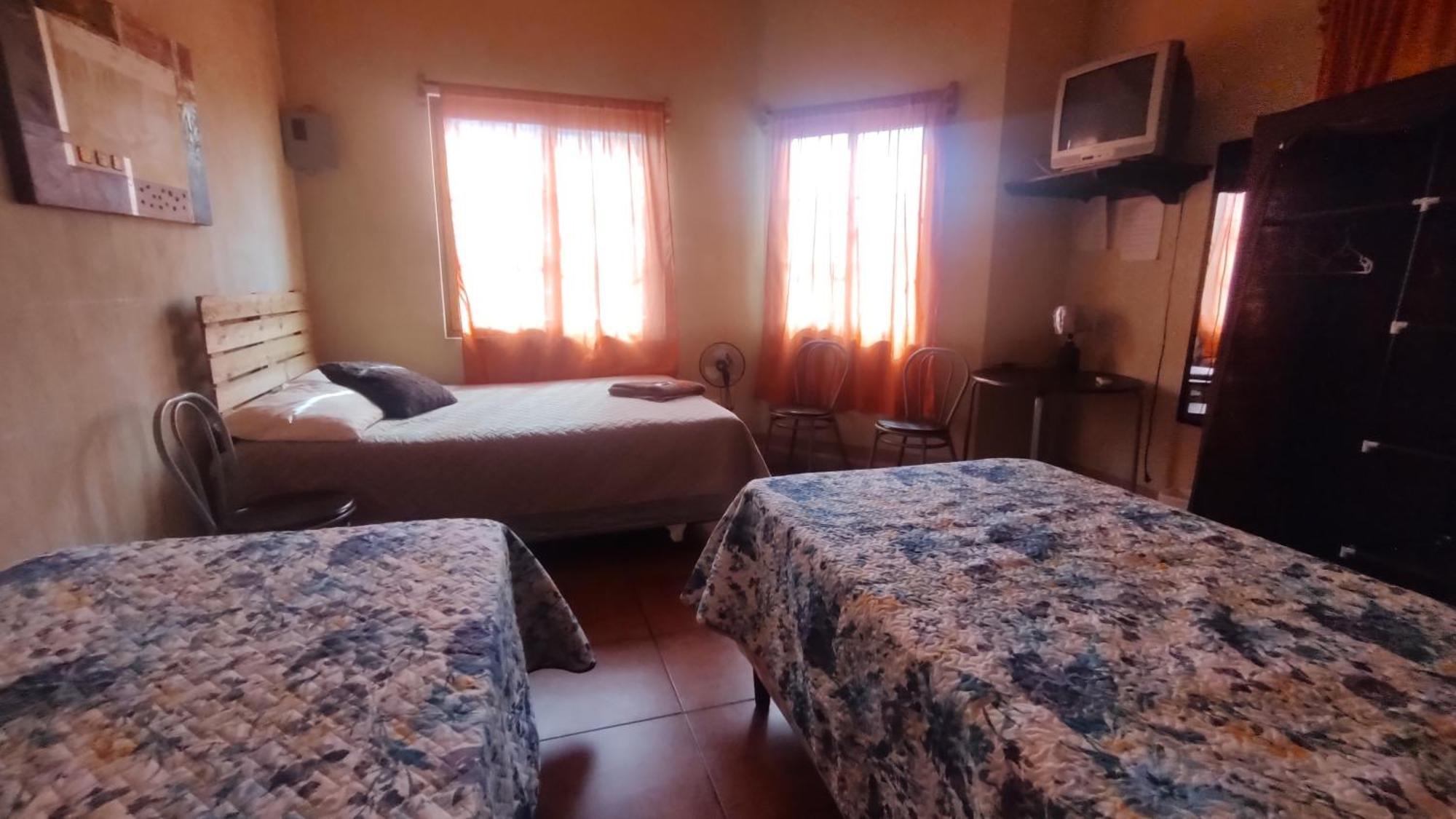 Hosteria Del Centro Santiago Atitlán Екстериор снимка