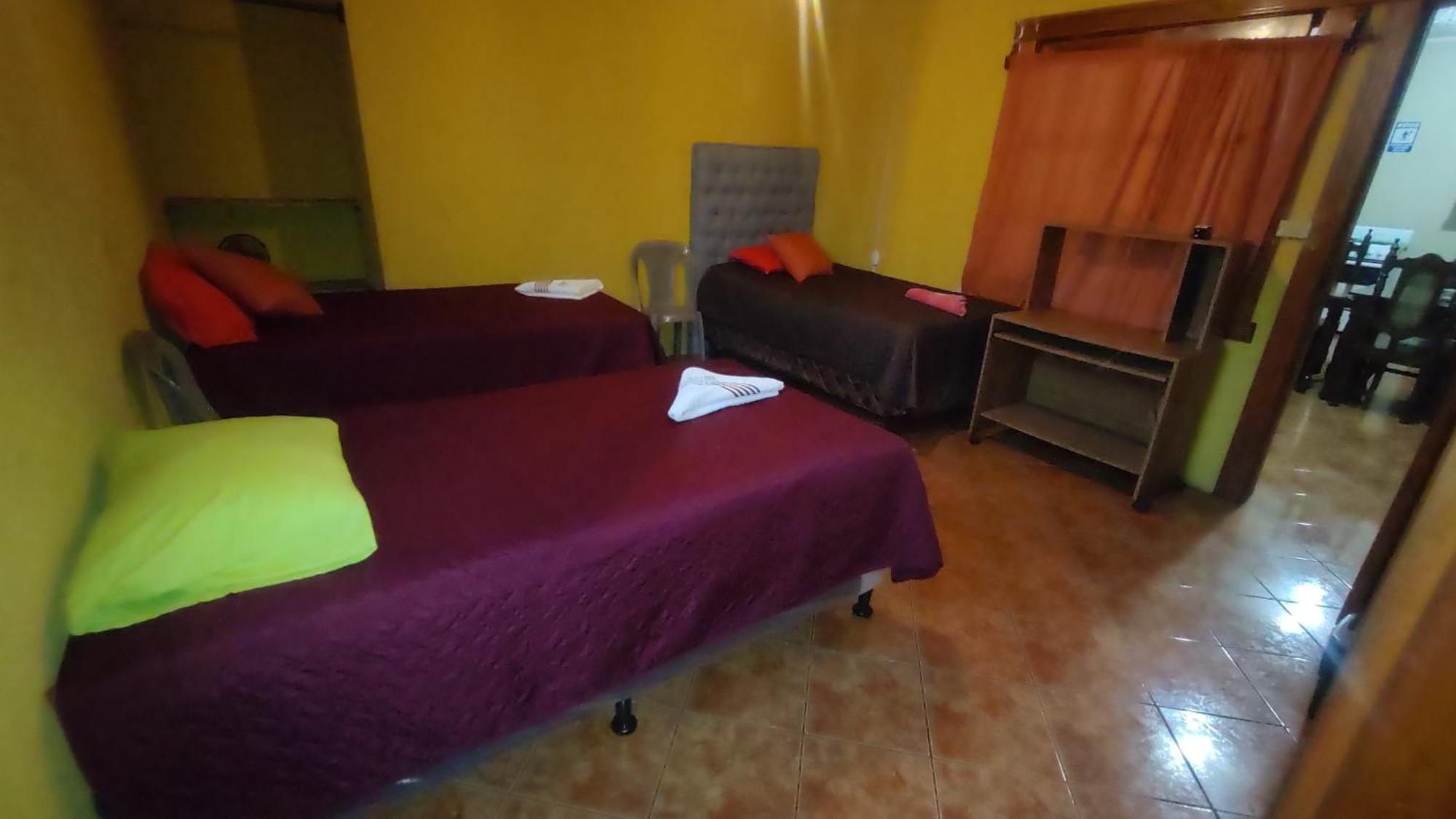 Hosteria Del Centro Santiago Atitlán Екстериор снимка