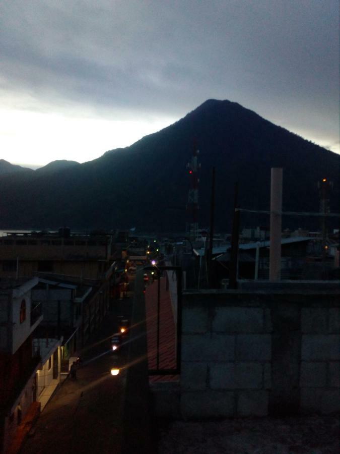 Hosteria Del Centro Santiago Atitlán Екстериор снимка