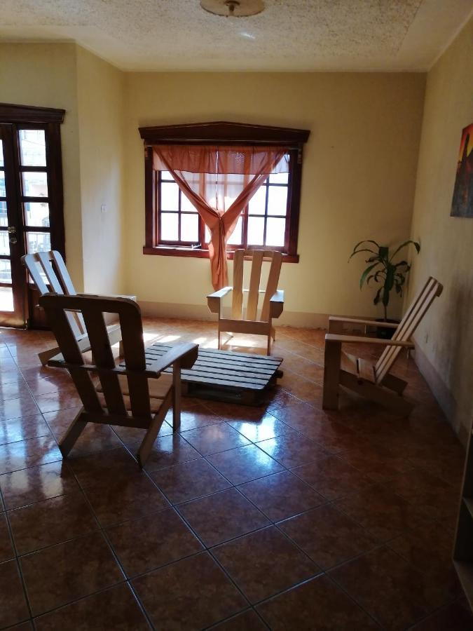 Hosteria Del Centro Santiago Atitlán Екстериор снимка